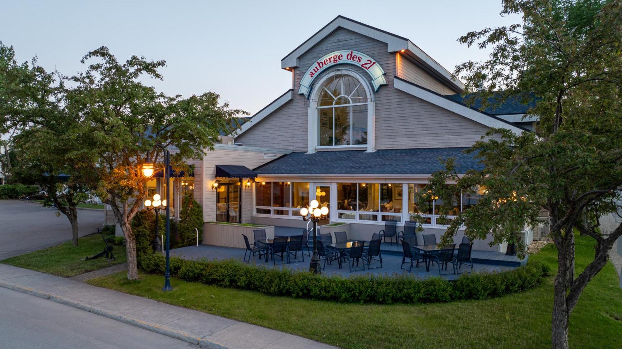 Auberge Des 21 La Baie Exterior foto